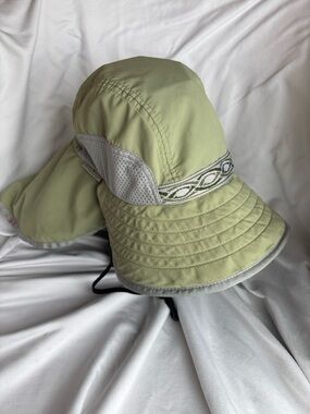 Sunday Afternoons Sun Hat Medium Neck Cape Wide Brim Outdoor Hiking Fishing Hat